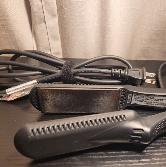 Croc Classic Nano Black Titanium Hair Straightner Flat Iron 1.5 - Picture 3 of 8